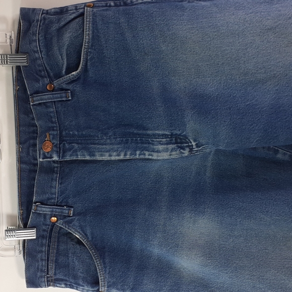 Wrangler Destroyed, Faded, Destressed 13MWZPW Cowboy Cut Men's 36x34 - Picture 9 of 16